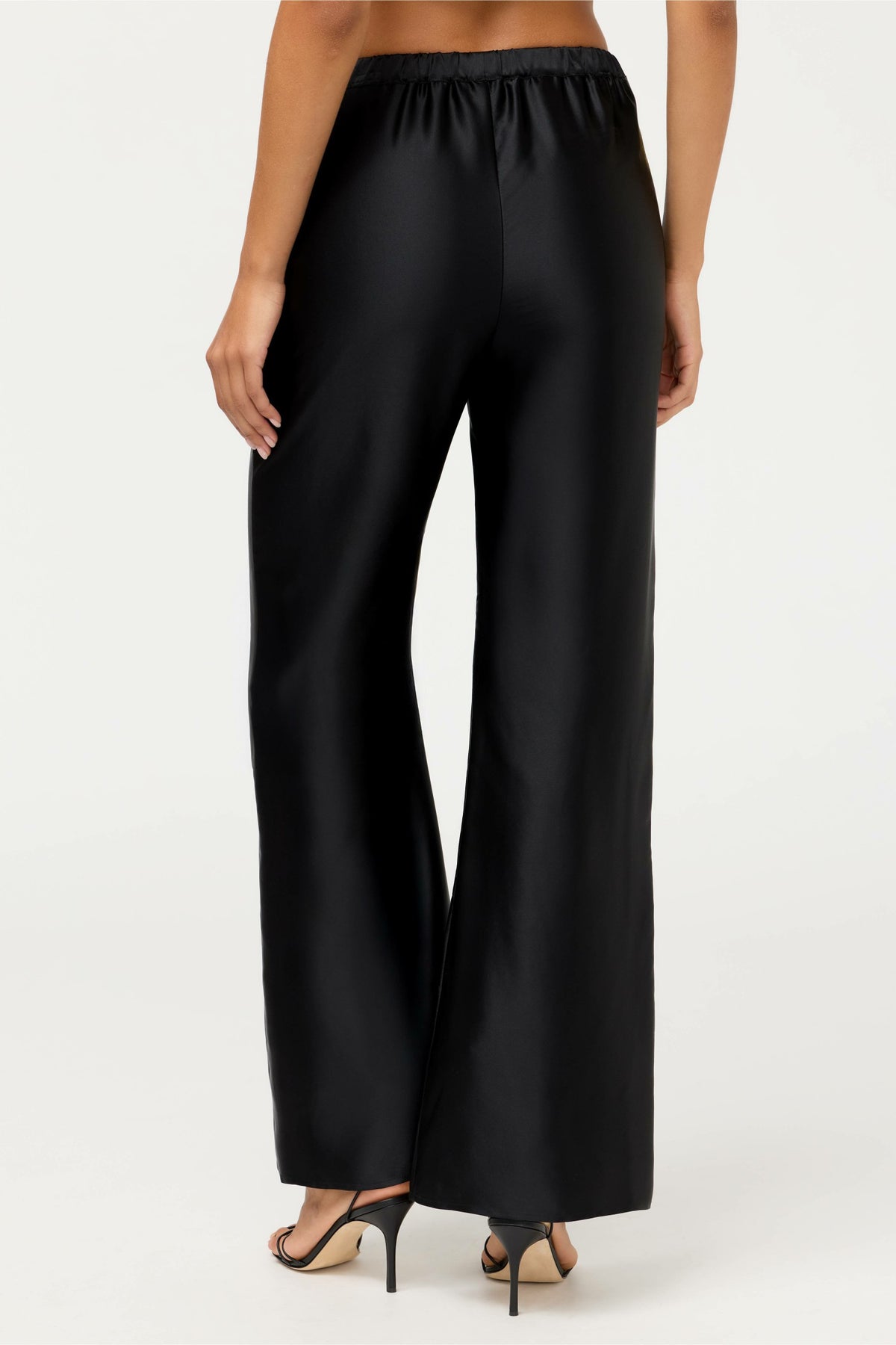 ESSENTIALS SILK PANT - Johnny Was Trending