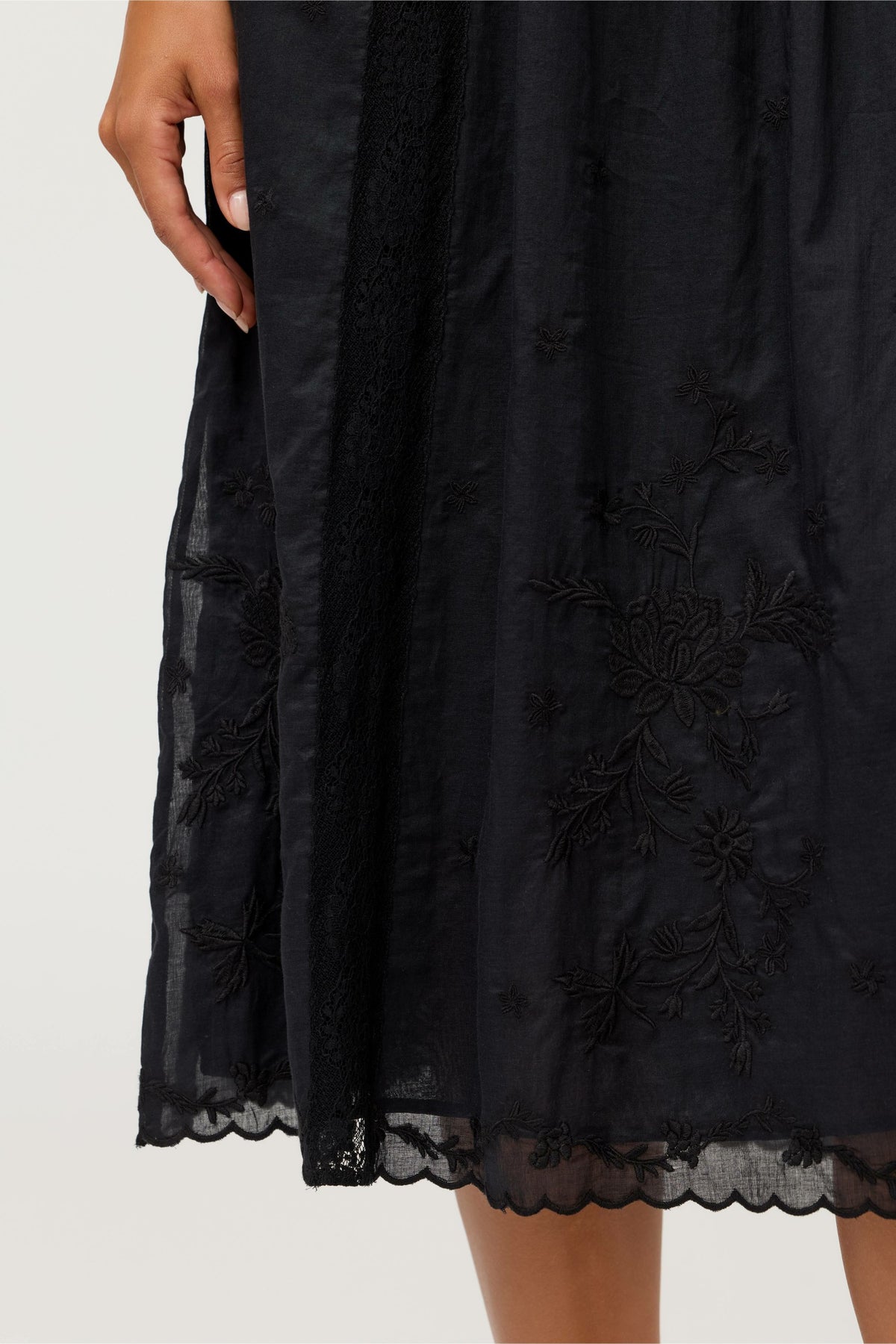 XOCHI MIDI DRESS - Johnny Was Trending