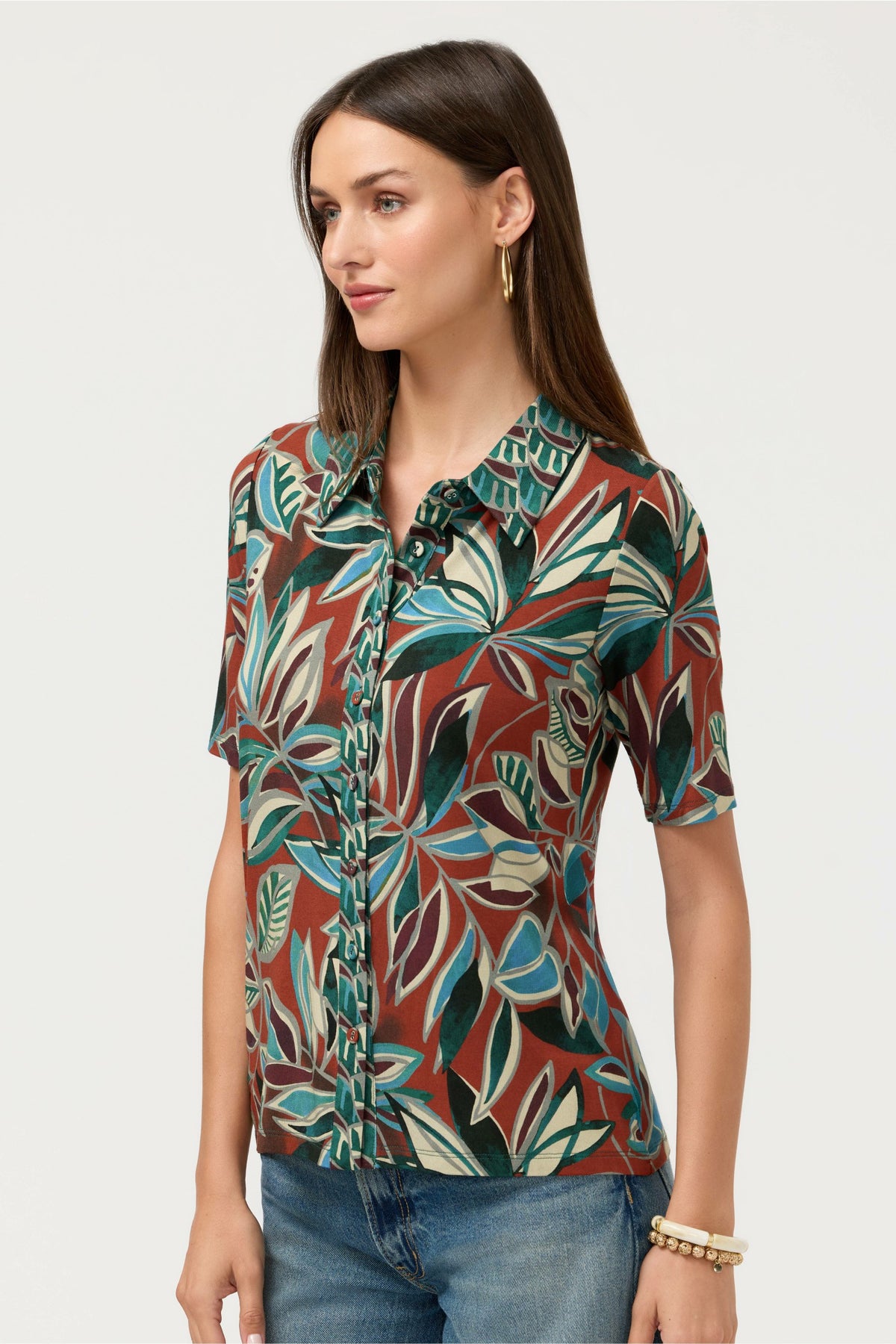 THE JANIE FAVORITE FITTED ELBOW SLEEVE BUTTON DOWN - Johnny Was Signature