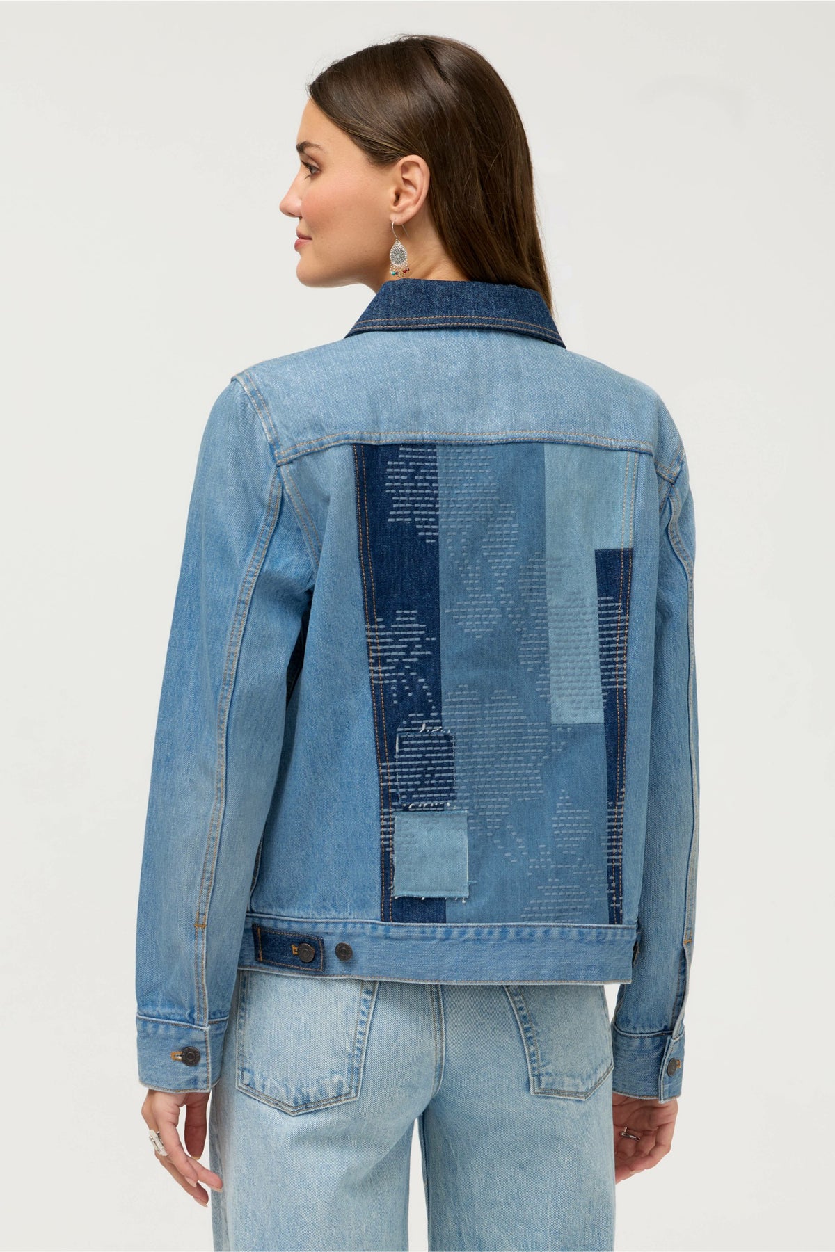 THE CLASSIC DENIM JACKET - Johnny Was Recommended