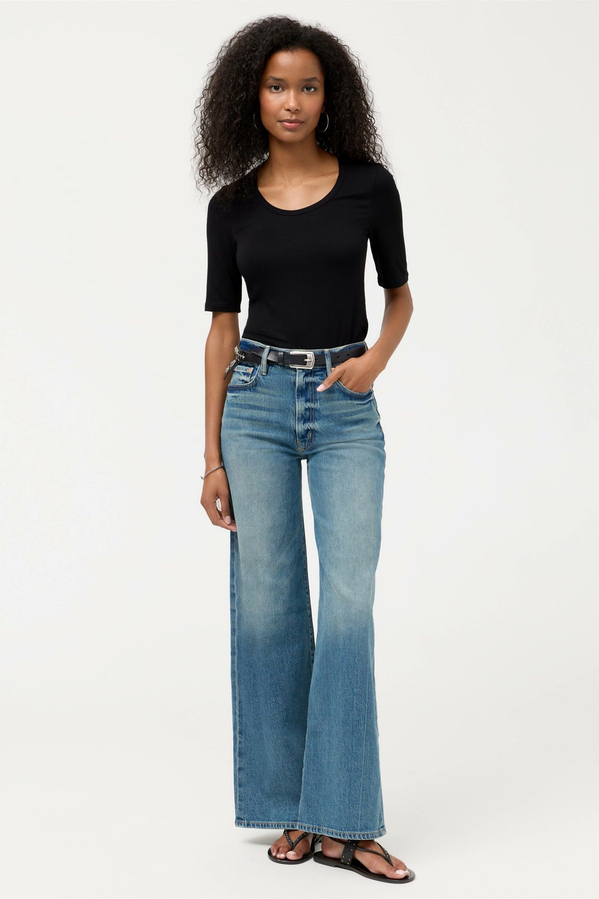 ESSENTIALS ELBOW SLEEVE SCOOP NECK - Johnny Was Recommended