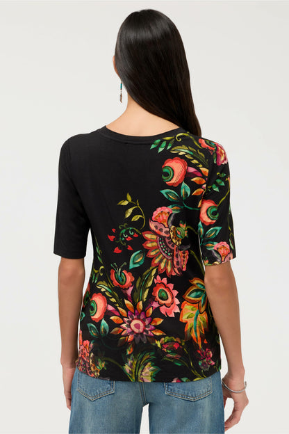 THE JANIE FAVORITE FITTED V-NECK ELBOW SLEEVE TEE - Johnny Was Exclusive