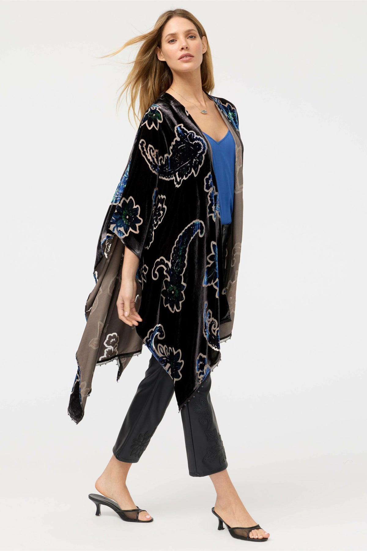 BURNOUT VELVET SHAWL - Johnny Was New