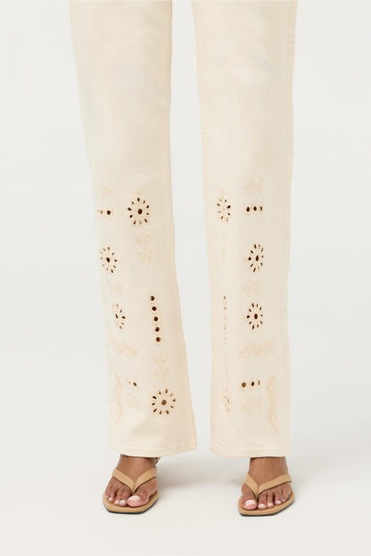 THE RELAXED STRAIGHT LEG JEAN - Johnny Was Signature