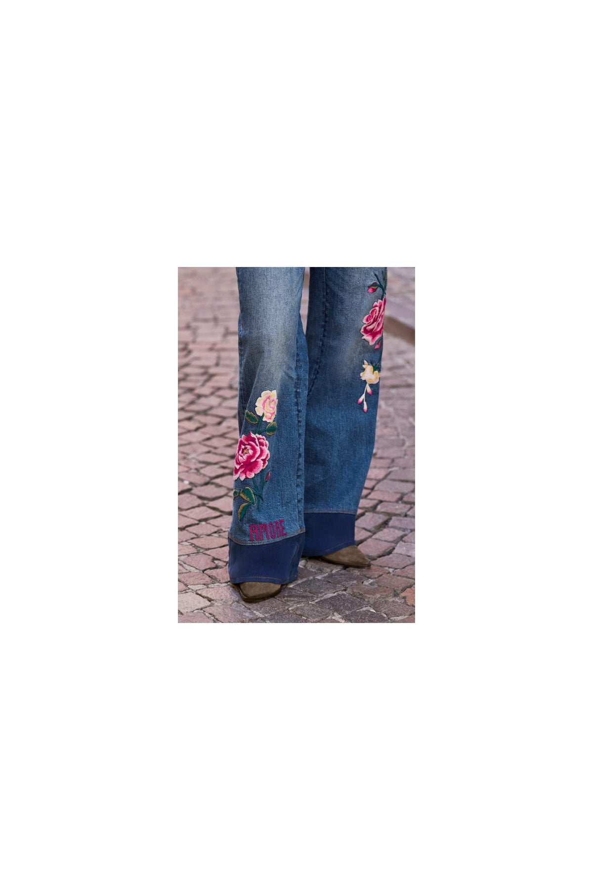 THE HIGH RISE WIDE LEG JEAN - Johnny Was Signature