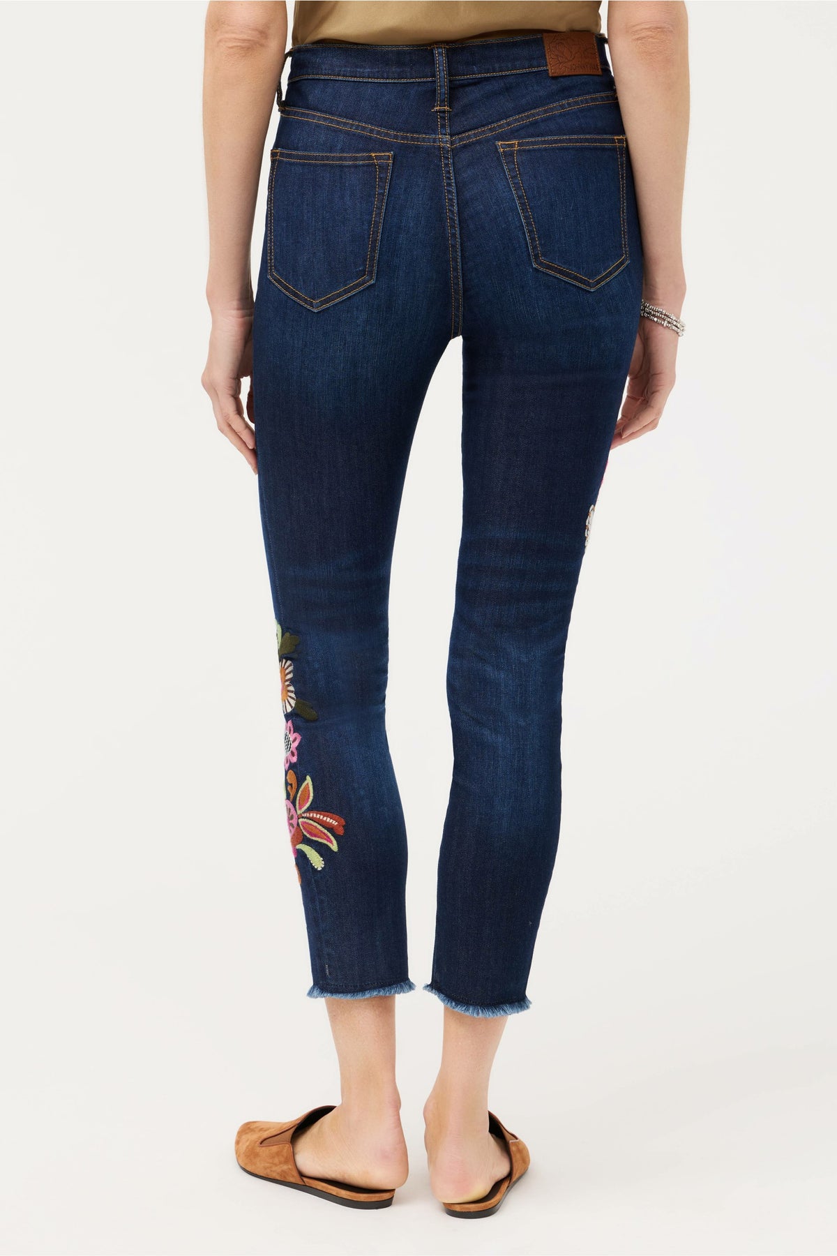 THE CROPPED SKINNY JEAN - Johnny Was Exclusive