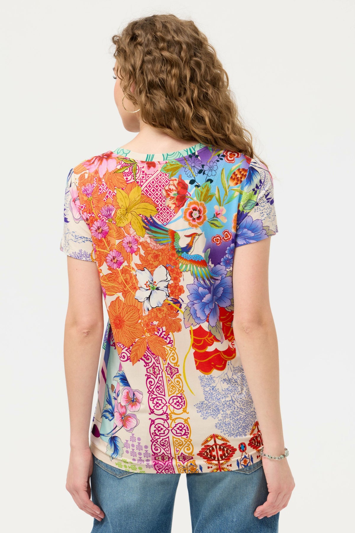 The Janie Favorite Short Sleeve V-Neck Tee - Johnny Was Exclusive