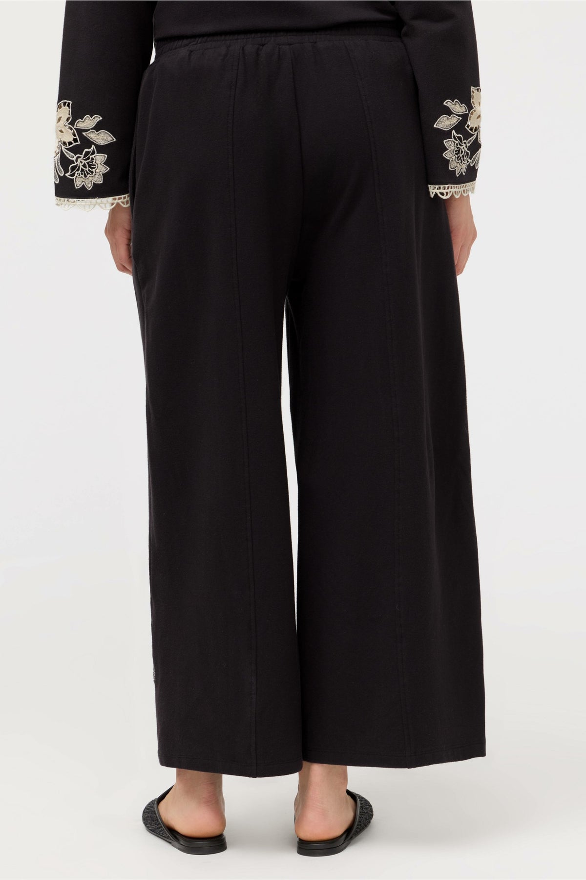 VENLDA CROPPED WIDE LEG PANT - Johnny Was Trending