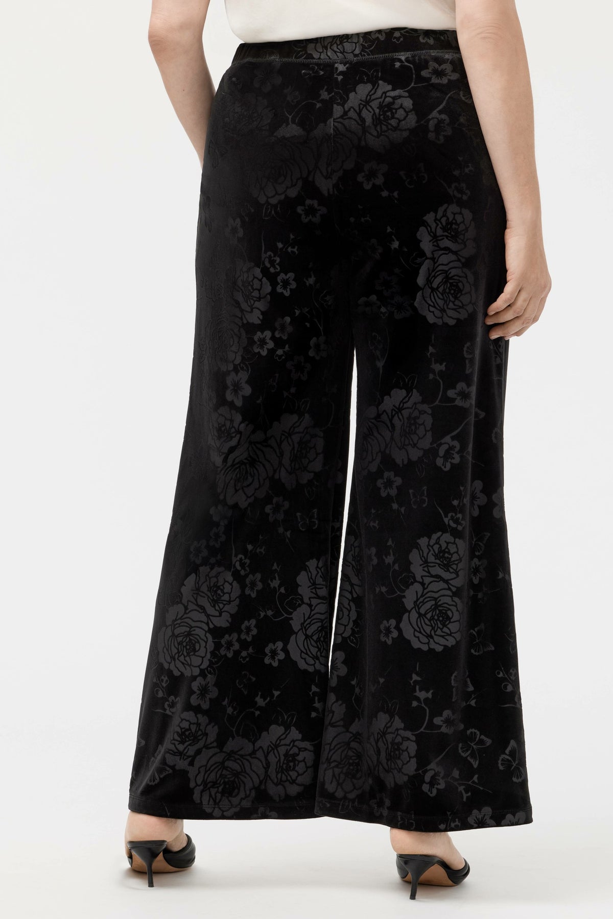 EMBOSSED STRETCH VELVET WIDE LEG PANT - Johnny Was Trending